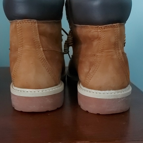 Timberland boots 4.5 - Picture 9 of 9